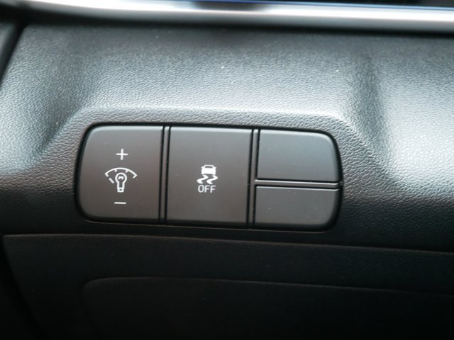 Used 2024 Hyundai Elantra SEL FWD image 19