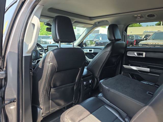 Certified 2022 Ford Explorer Limited w/ Equipment Group 301A AWD/4WD image 18
