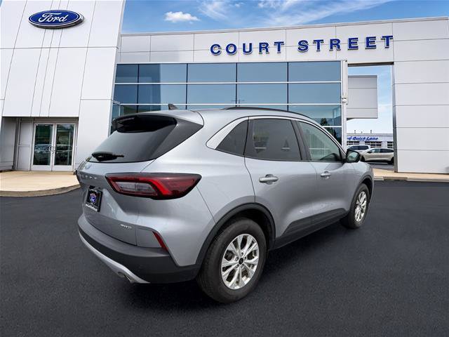 Certified 2024 Ford Escape Active w/ Tech Pack #2 AWD/4WD image 3