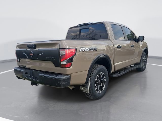 Used 2021 Nissan Titan PRO-4X w/ Pro-4x Convenience Package image 5
