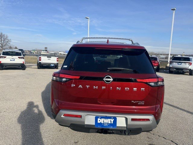 Used 2024 Nissan Pathfinder Platinum w/ Cargo Package image 4