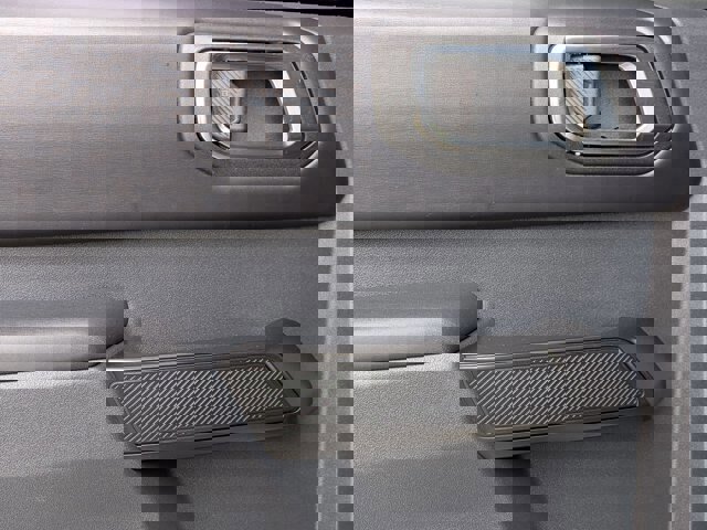 Certified 2025 Ford Bronco Outer Banks image 24