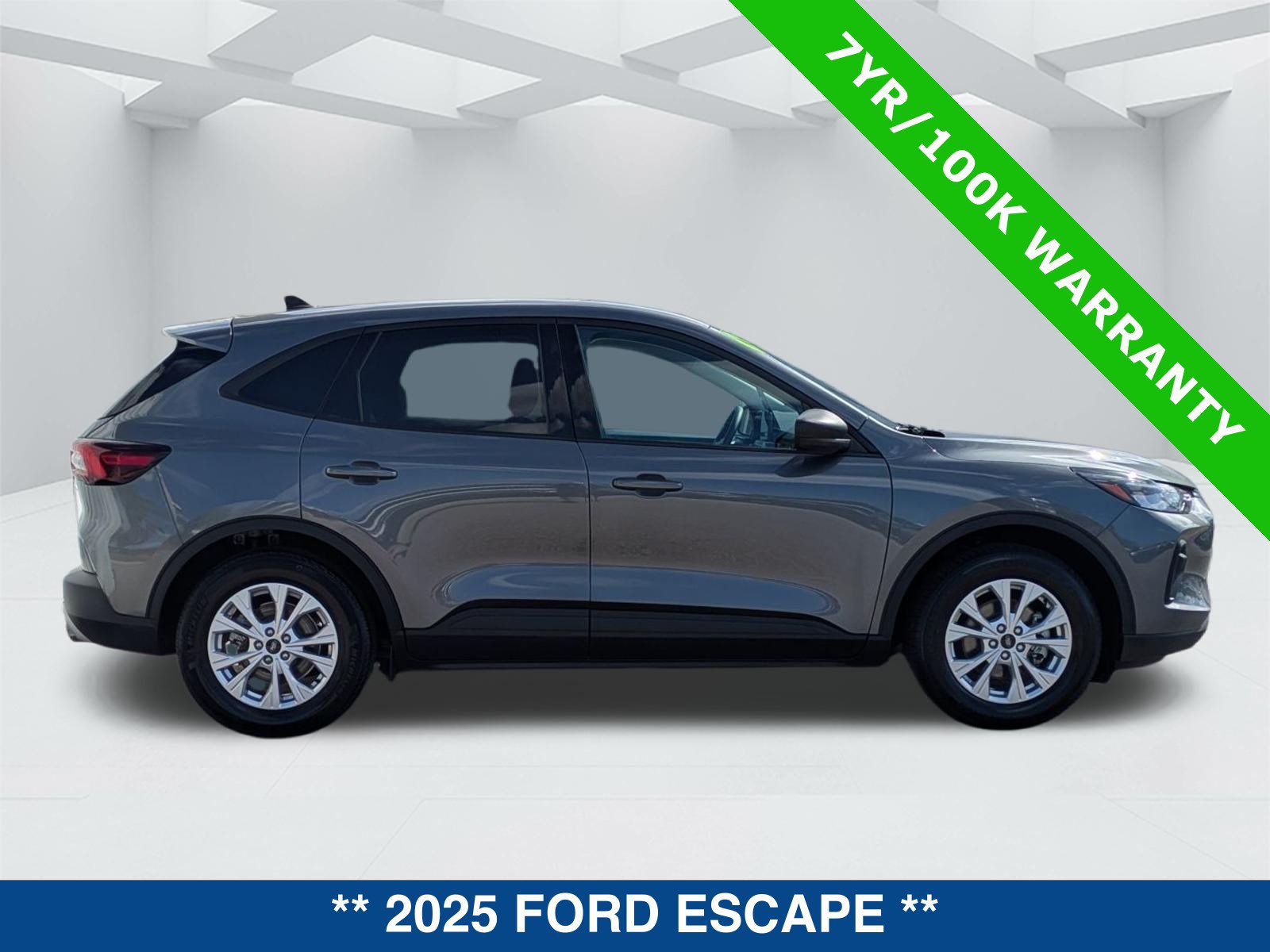 Certified 2025 Ford Escape Active FWD image 4