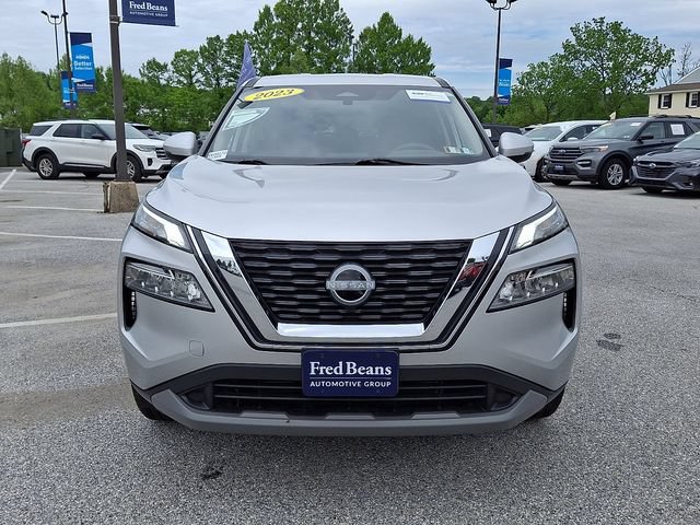 Used 2023 Nissan Rogue SV AWD/4WD image 3