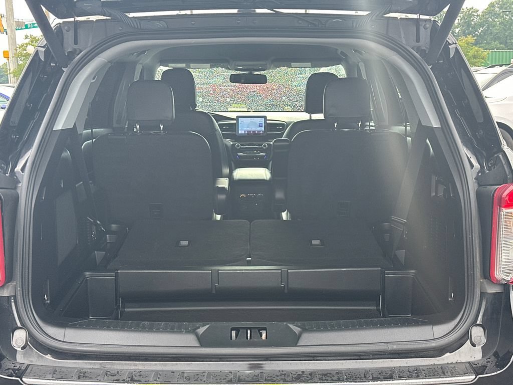 Certified 2021 Ford Explorer Limited w/ Equipment Group 301A RWD image 18