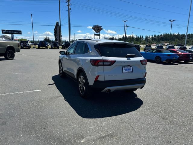 Certified 2025 Ford Escape Platinum AWD/4WD image 4
