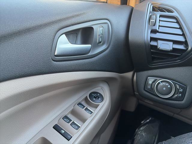 Certified 2019 Ford Escape SEL image 22