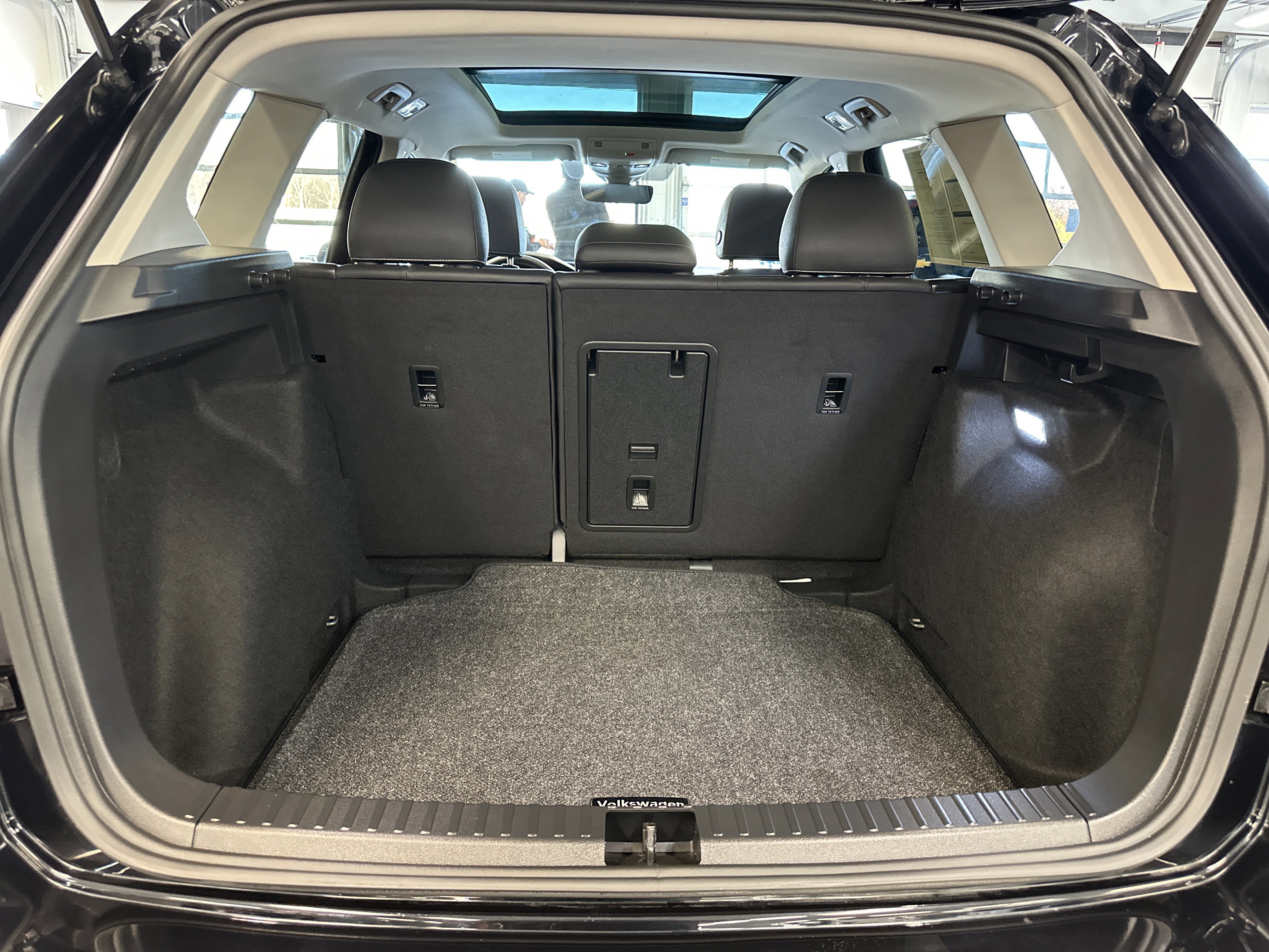 Used 2024 Volkswagen Taos SE image 16