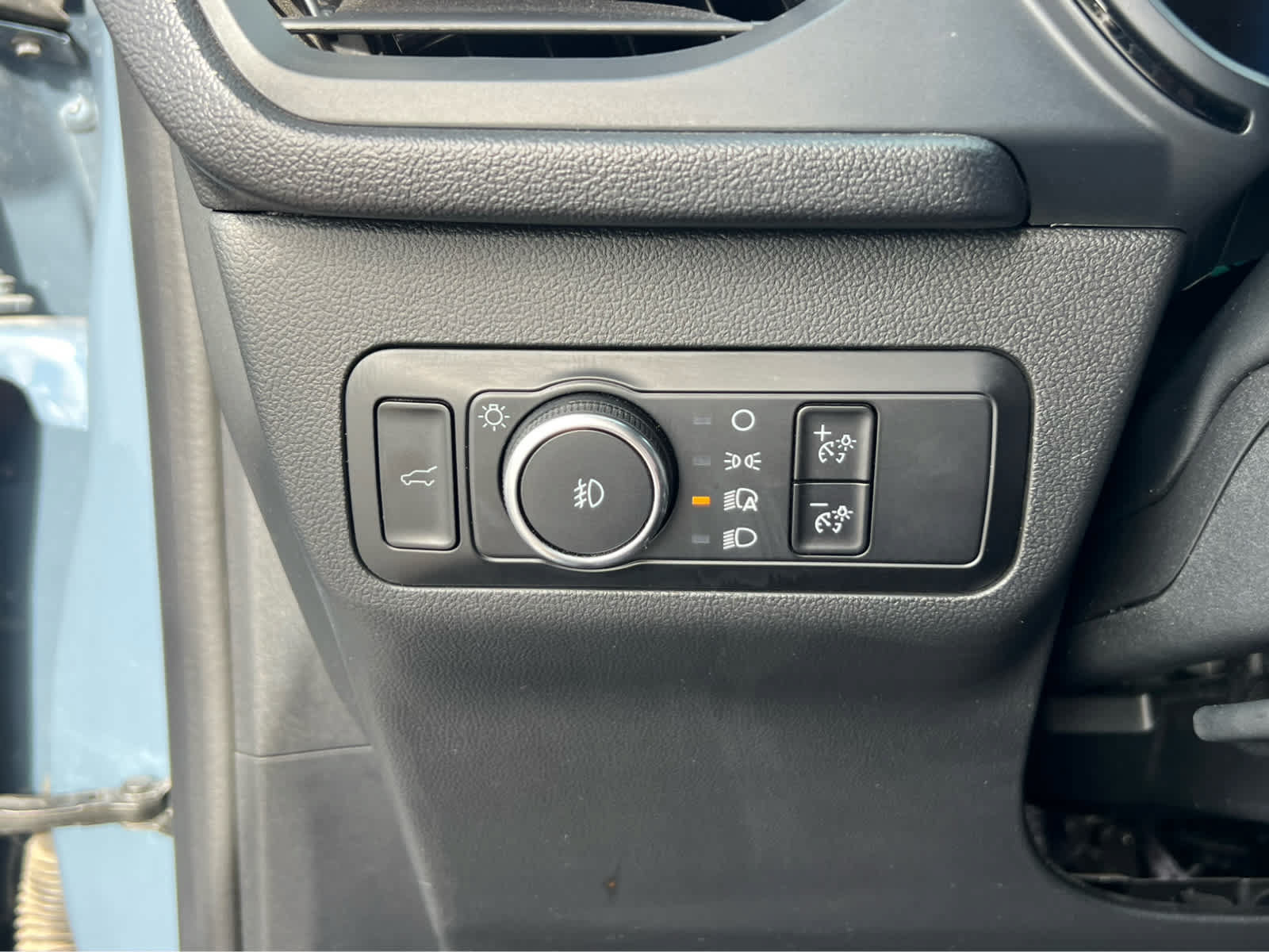 Certified 2025 Ford Escape ST-Line Select AWD/4WD image 33