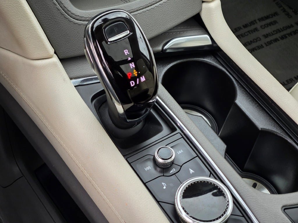 Used 2023 Cadillac XT5 Premium Luxury image 26