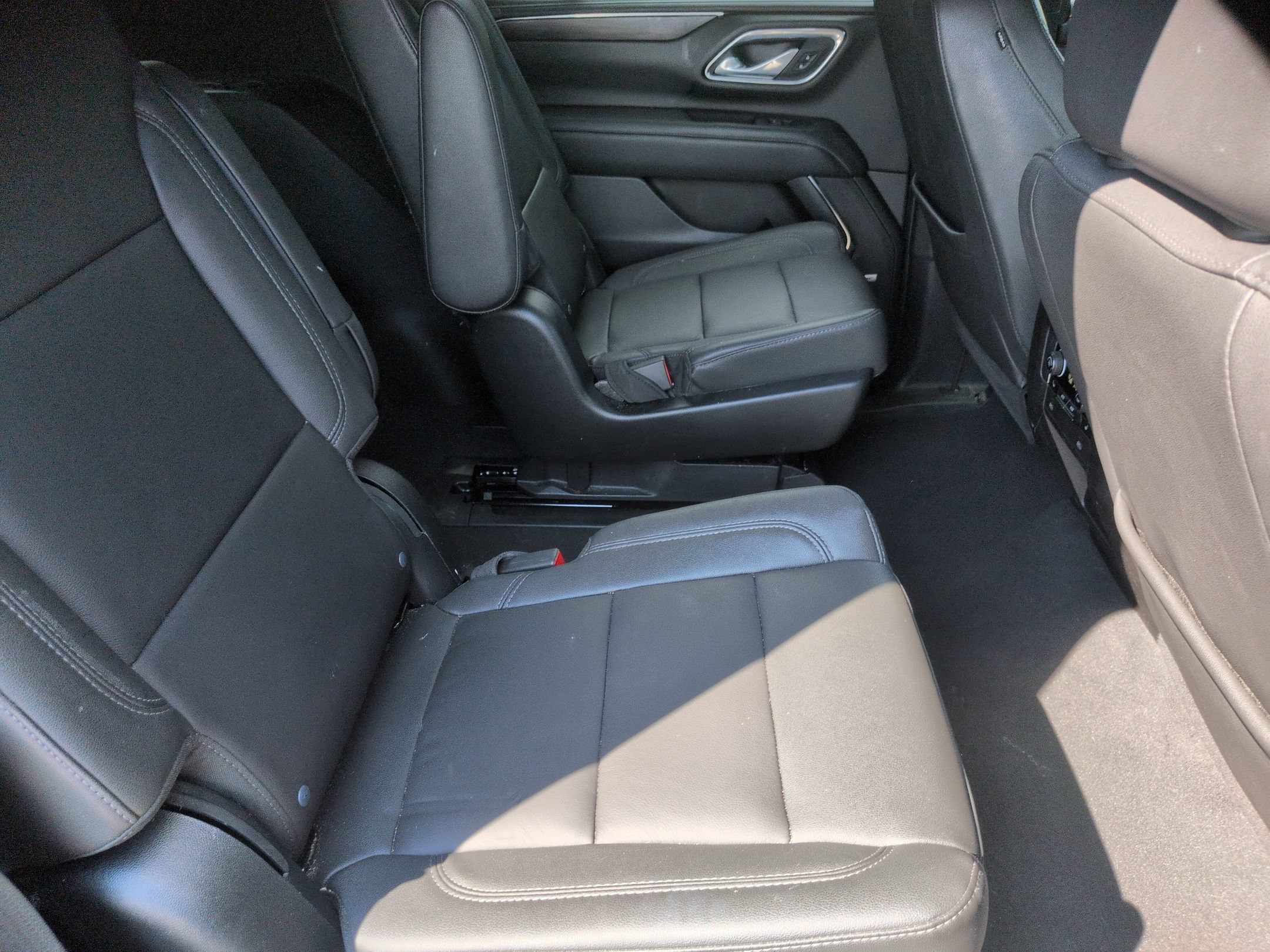 Used 2023 Chevrolet Tahoe LT w/ LT Signature Plus Package AWD/4WD image 35
