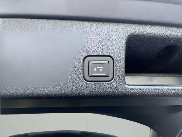 Used 2024 Chevrolet Equinox EV LT FWD image 16
