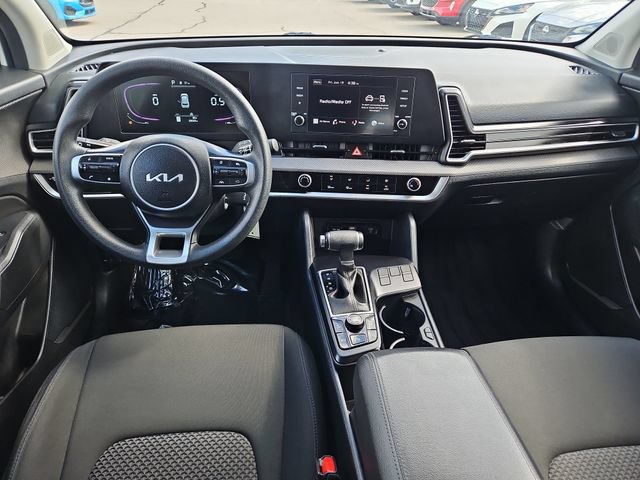 Used 2025 Kia Sportage LX FWD image 9