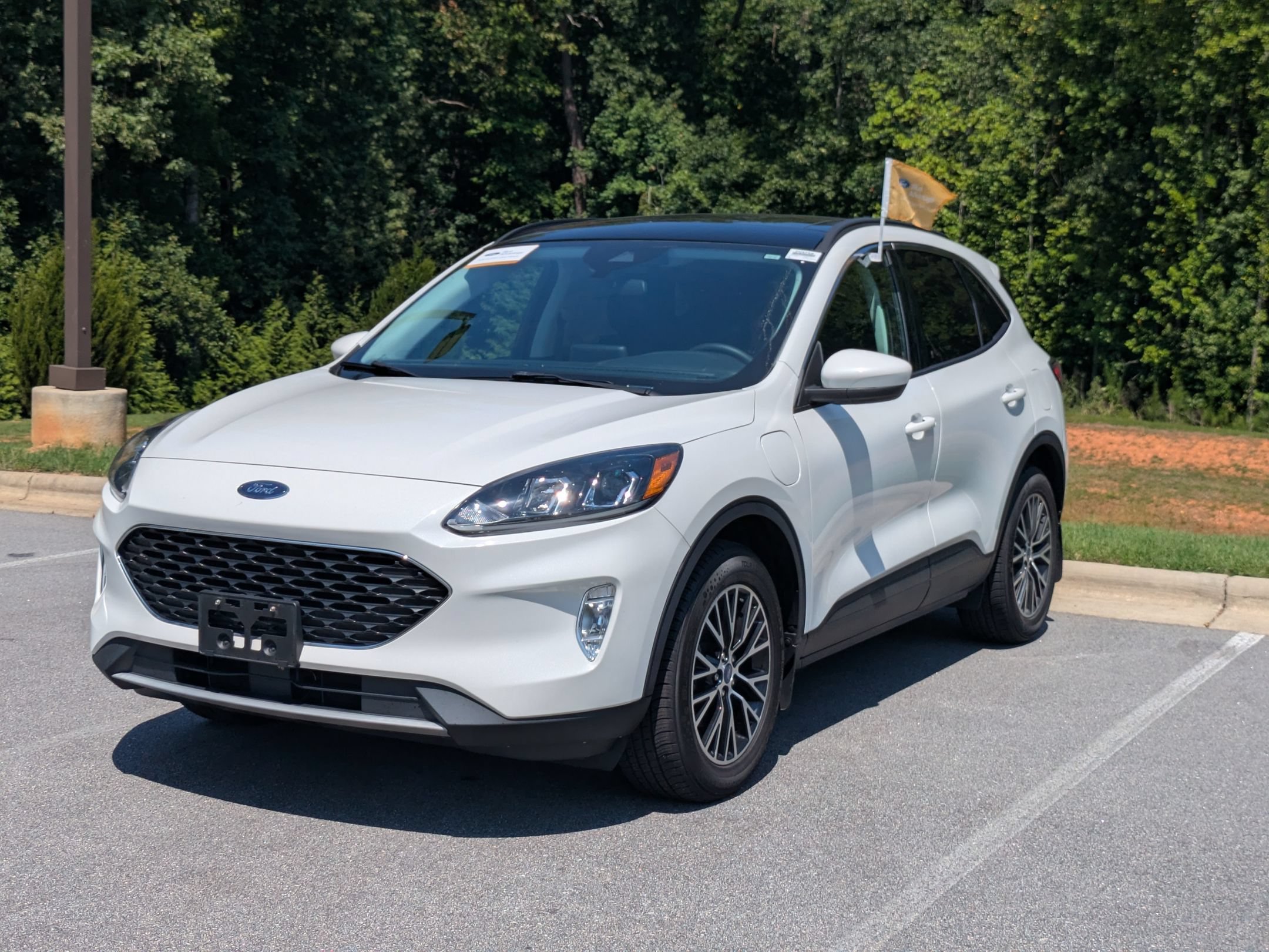Certified 2022 Ford Escape SEL w/ Technology Package FWD image 6