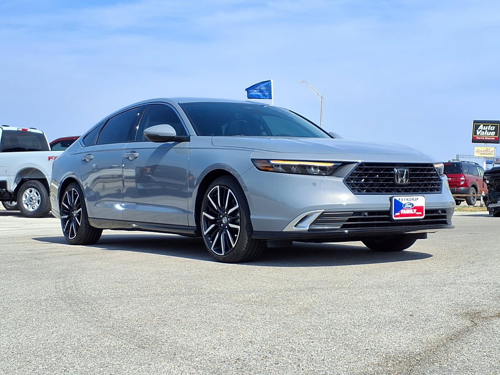 Used 2026 Honda Accord Touring image 3