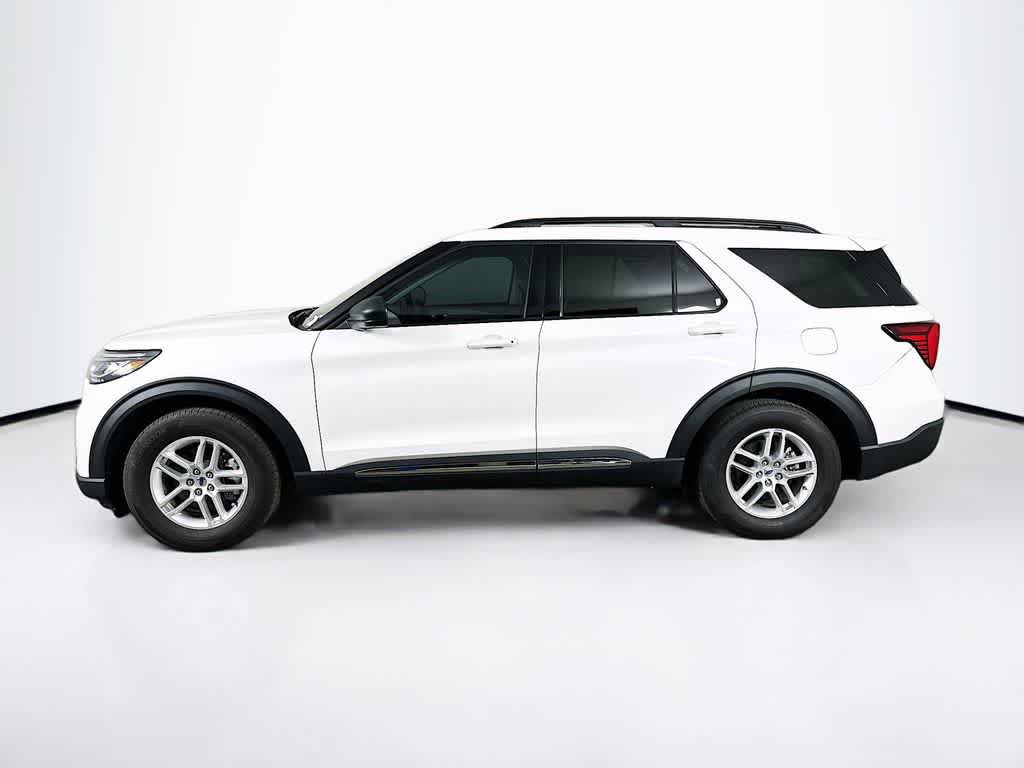 Certified 2025 Ford Explorer Active w/ Active Comfort Package RWD image 3