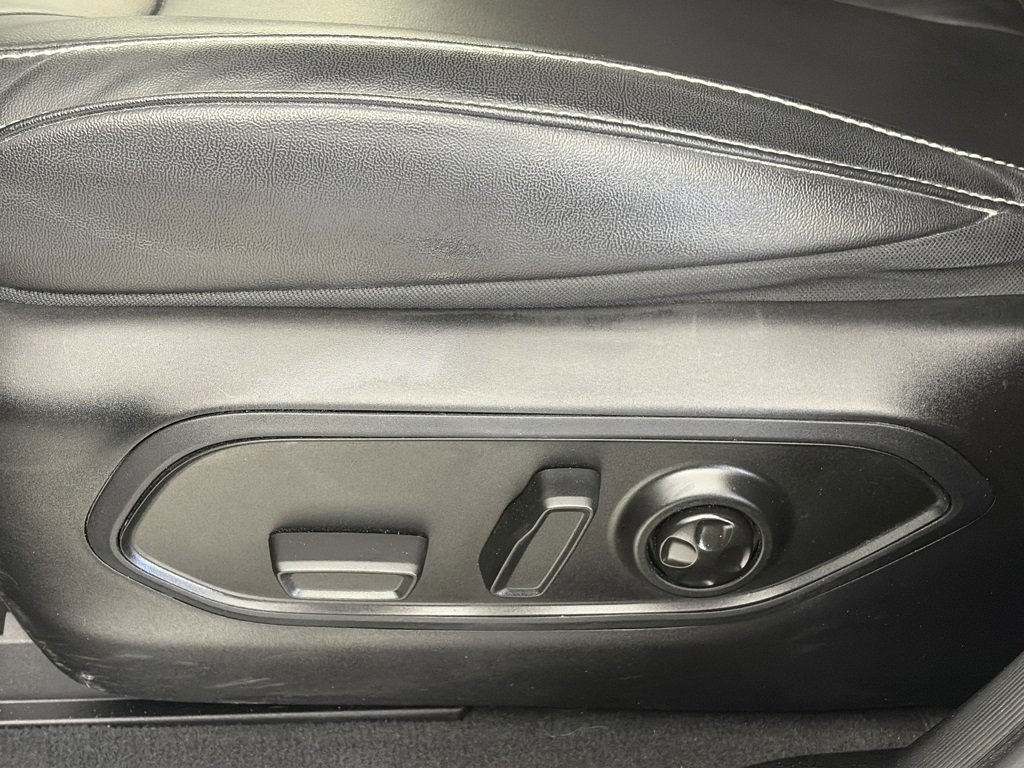 Used 2023 Jeep Grand Cherokee L Limited image 25