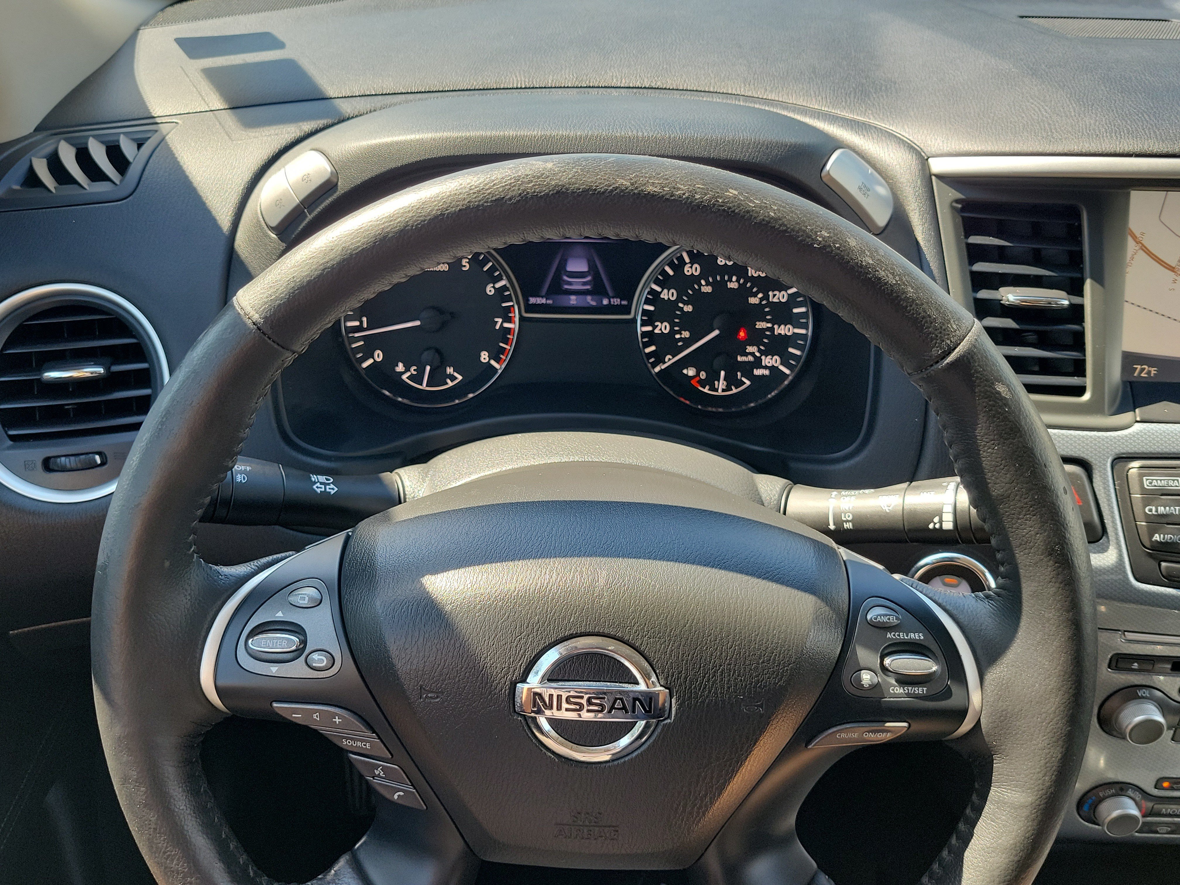 Used 2019 Nissan Pathfinder SL FWD image 23