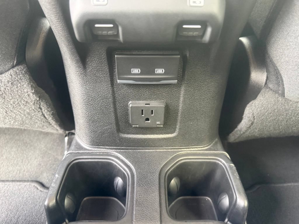 Used 2024 Jeep Wrangler Unlimited Sahara AWD/4WD image 45