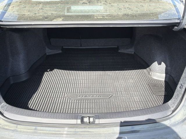 Used 2025 Toyota Corolla SE FWD image 25