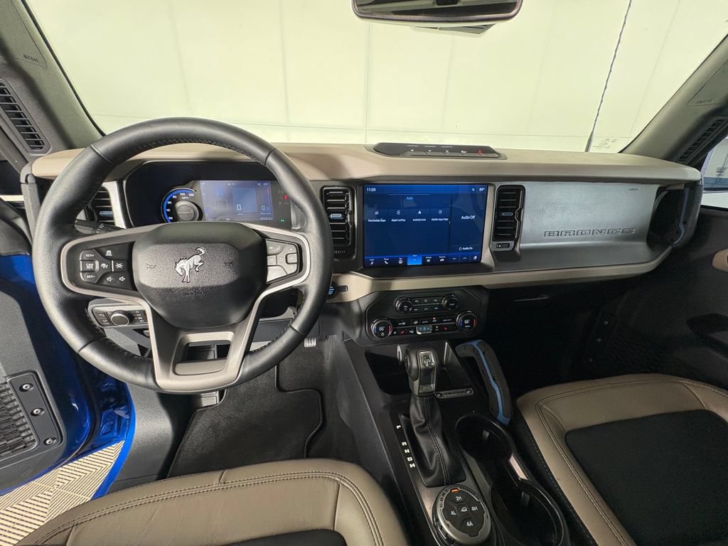 Certified 2024 Ford Bronco Wildtrak AWD/4WD image 8