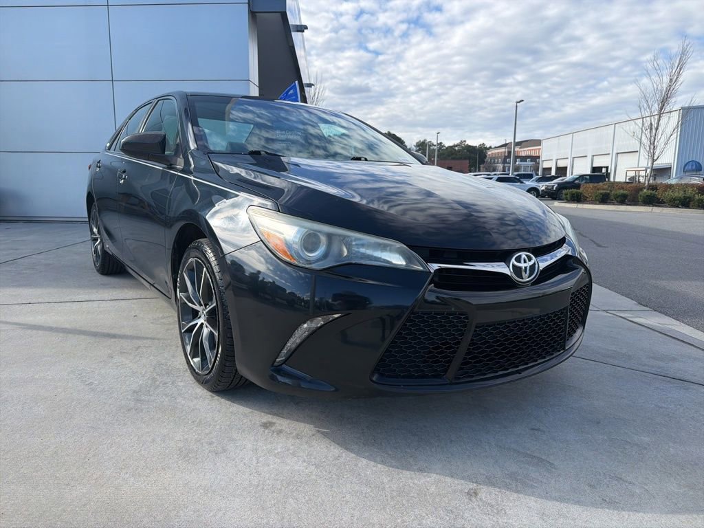 Used 2017 Toyota Camry XSE image 7
