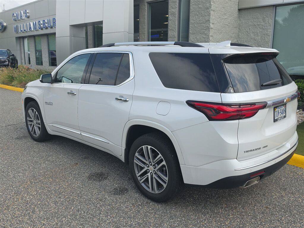 Used 2023 Chevrolet Traverse High Country w/ LPO, Floor Liner Package AWD/4WD image 3