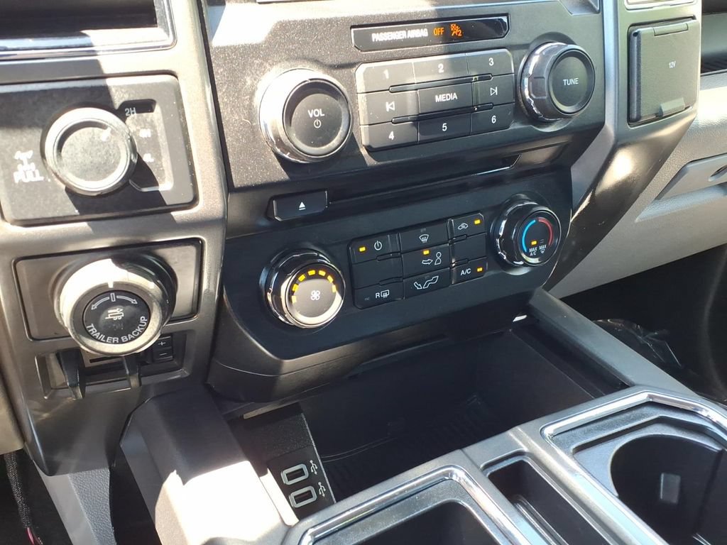 Certified 2018 Ford F150 XLT w/ Trailer Tow Package AWD/4WD image 12
