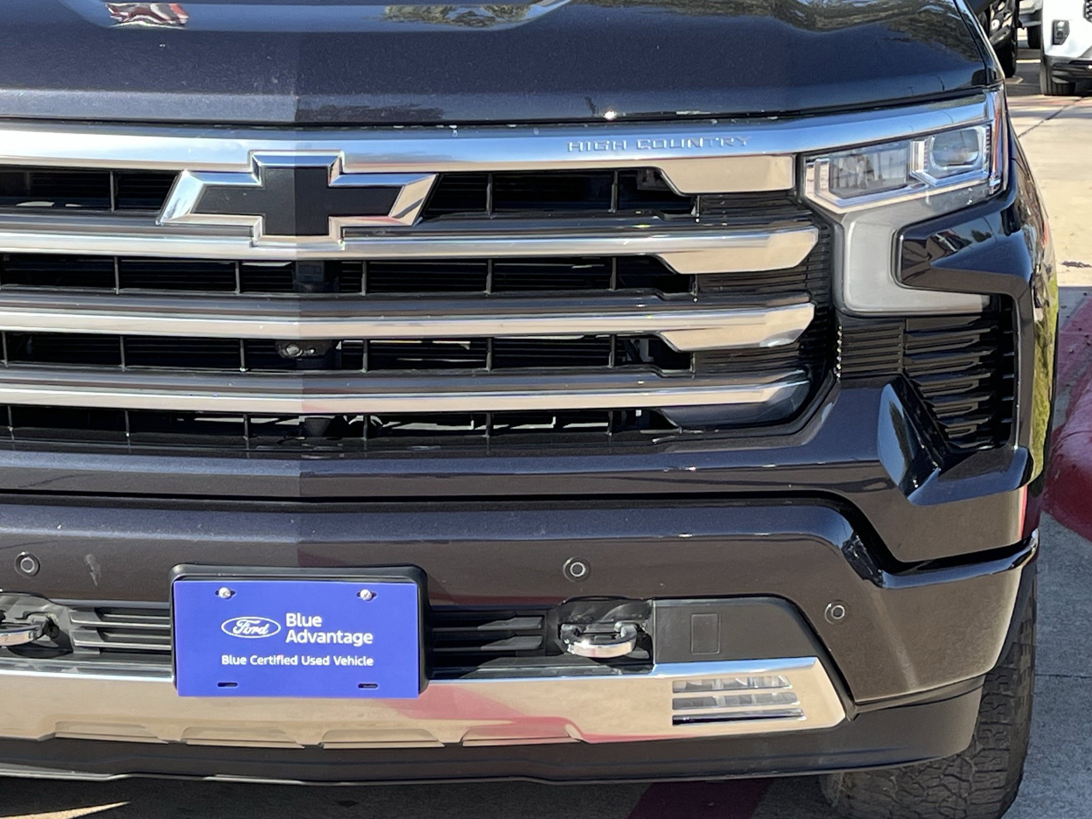 Used 2024 Chevrolet Silverado 1500 High Country w/ LPO, Dark Essentials Package AWD/4WD image 10