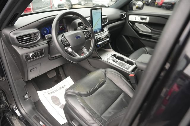 Certified 2022 Ford Explorer ST w/ Equipment Group 401A image 8