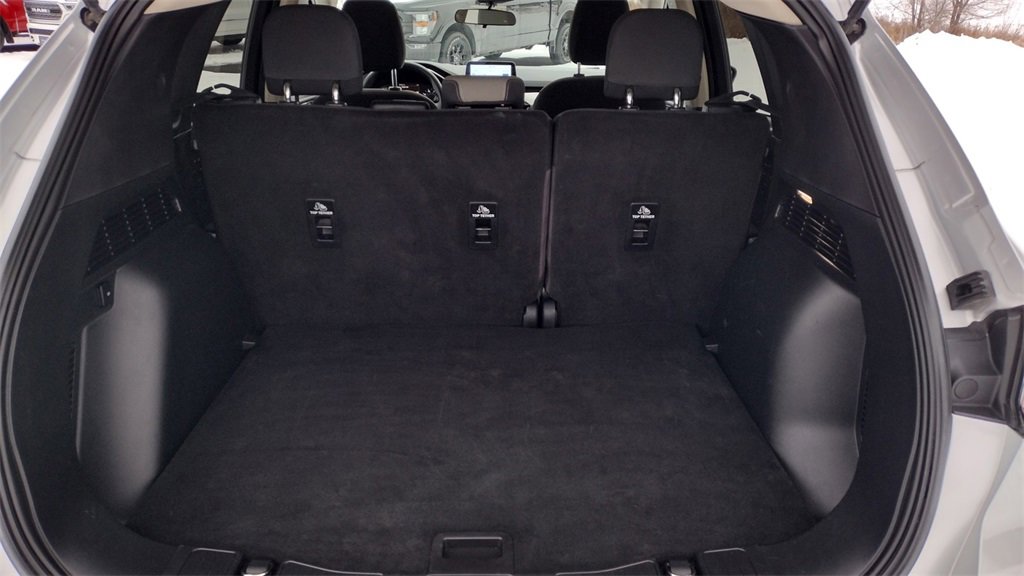 Certified 2020 Ford Escape SE image 24