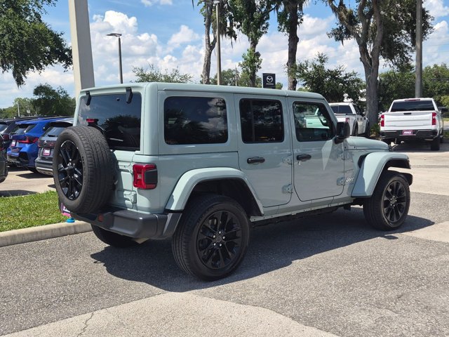 Used 2024 Jeep Wrangler Unlimited Sahara AWD/4WD image 6