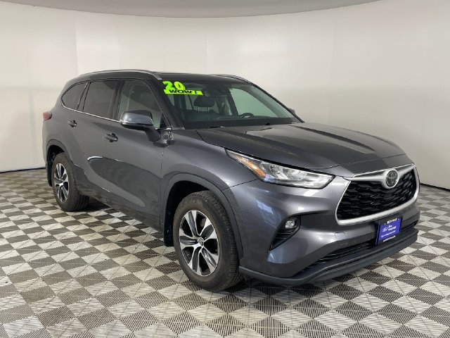 Used 2020 Toyota Highlander XLE AWD/4WD image 17