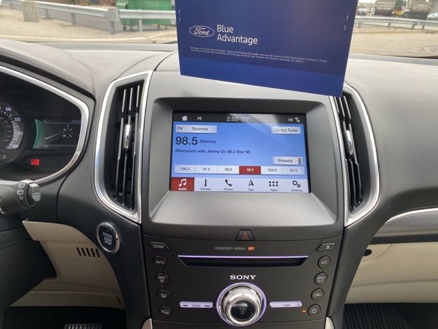 Certified 2018 Ford Edge Titanium w/ Equipment Group 301A AWD/4WD image 17