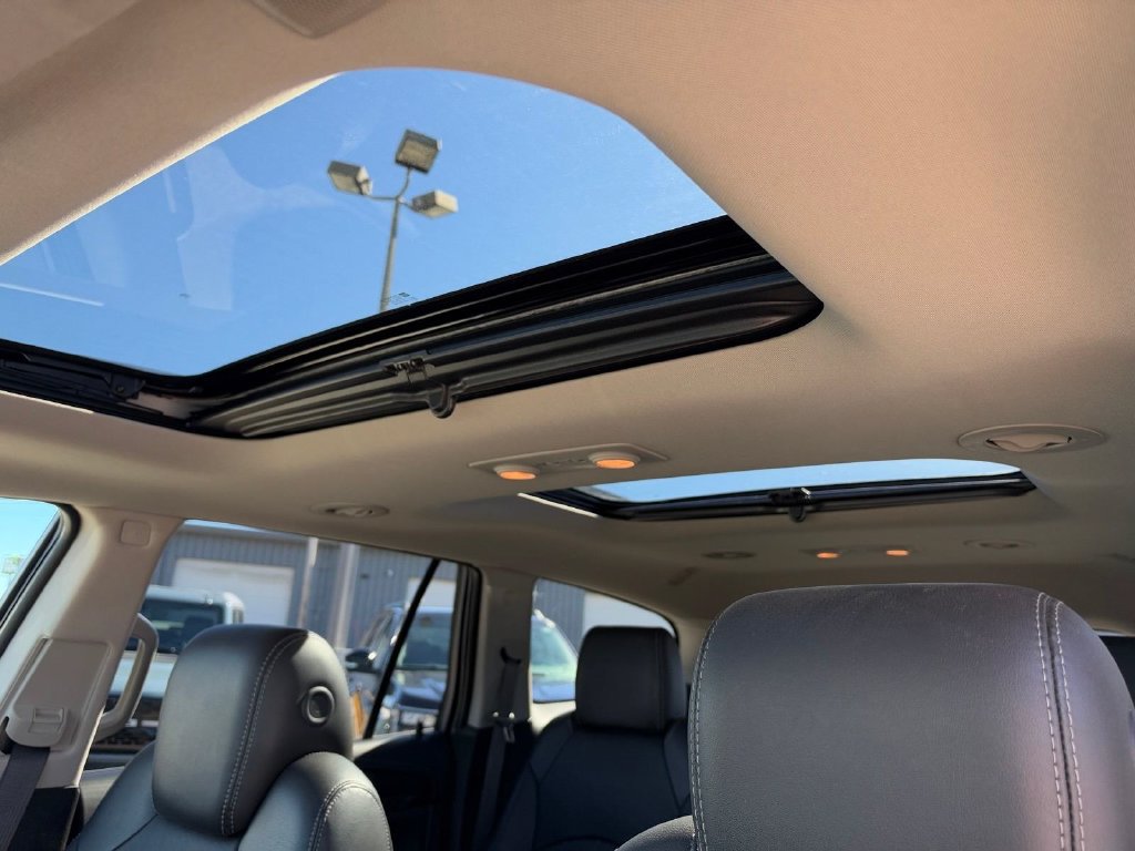 Used 2017 Buick Enclave Leather AWD/4WD image 8