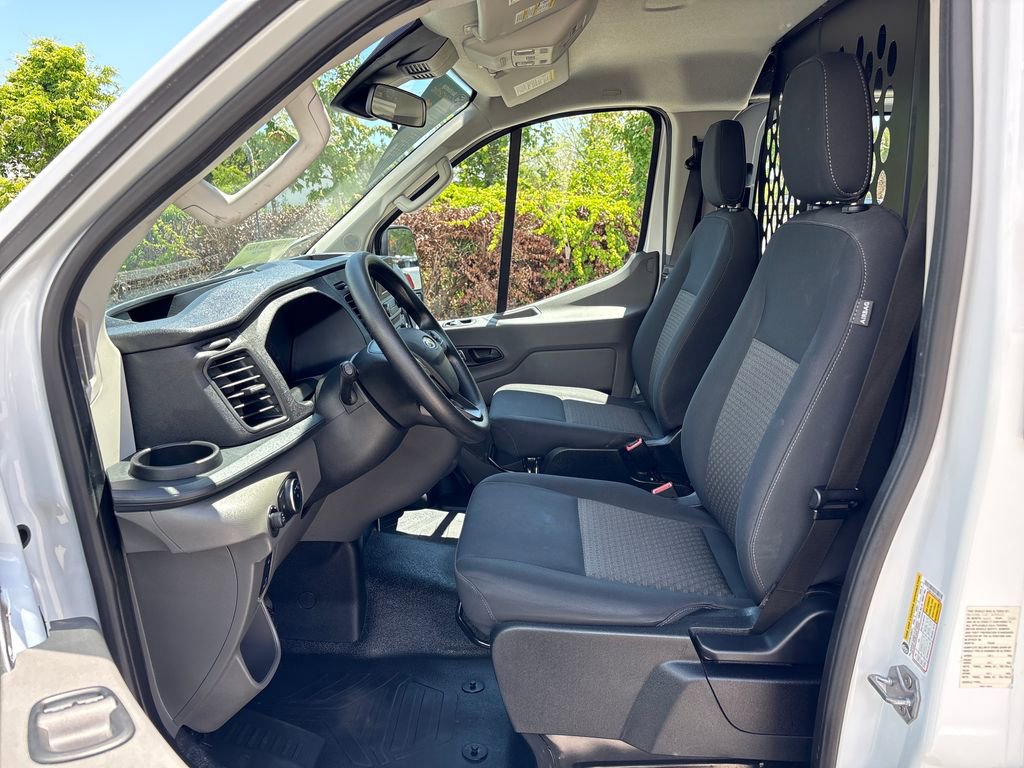 Certified 2025 Ford Transit 250 Low Roof w/ Exterior Upgrade Package RWD image 29