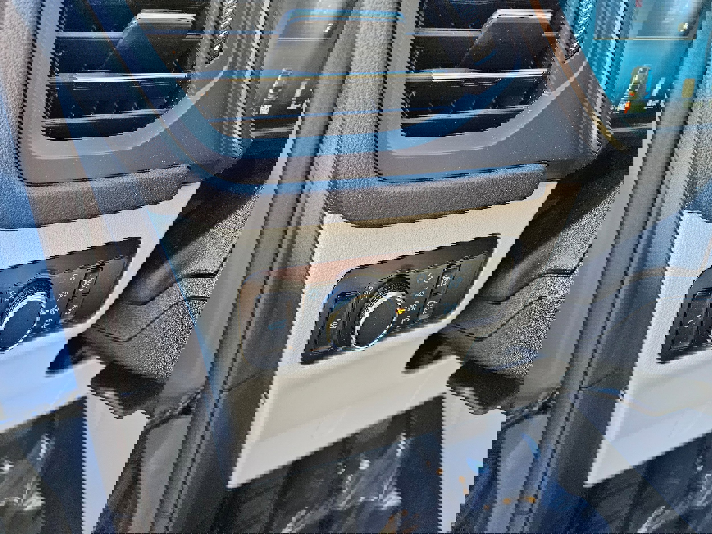 Certified 2023 Ford Escape Active w/ Tech Pack #2 image 15