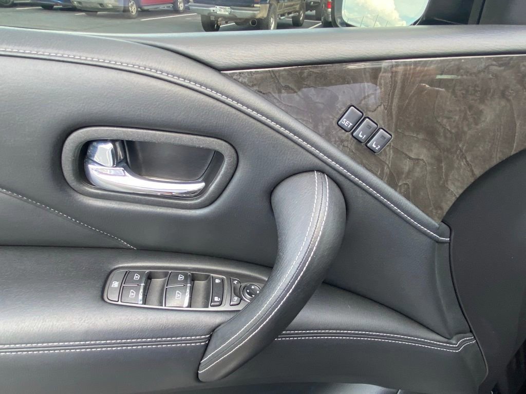 Used 2020 INFINITI QX80 Luxe w/ Proassist Package RWD image 11