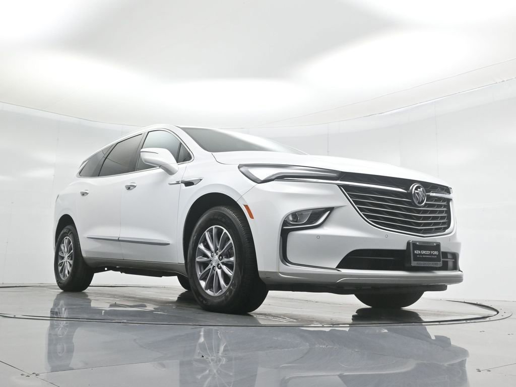 Used 2022 Buick Enclave Essence image 5