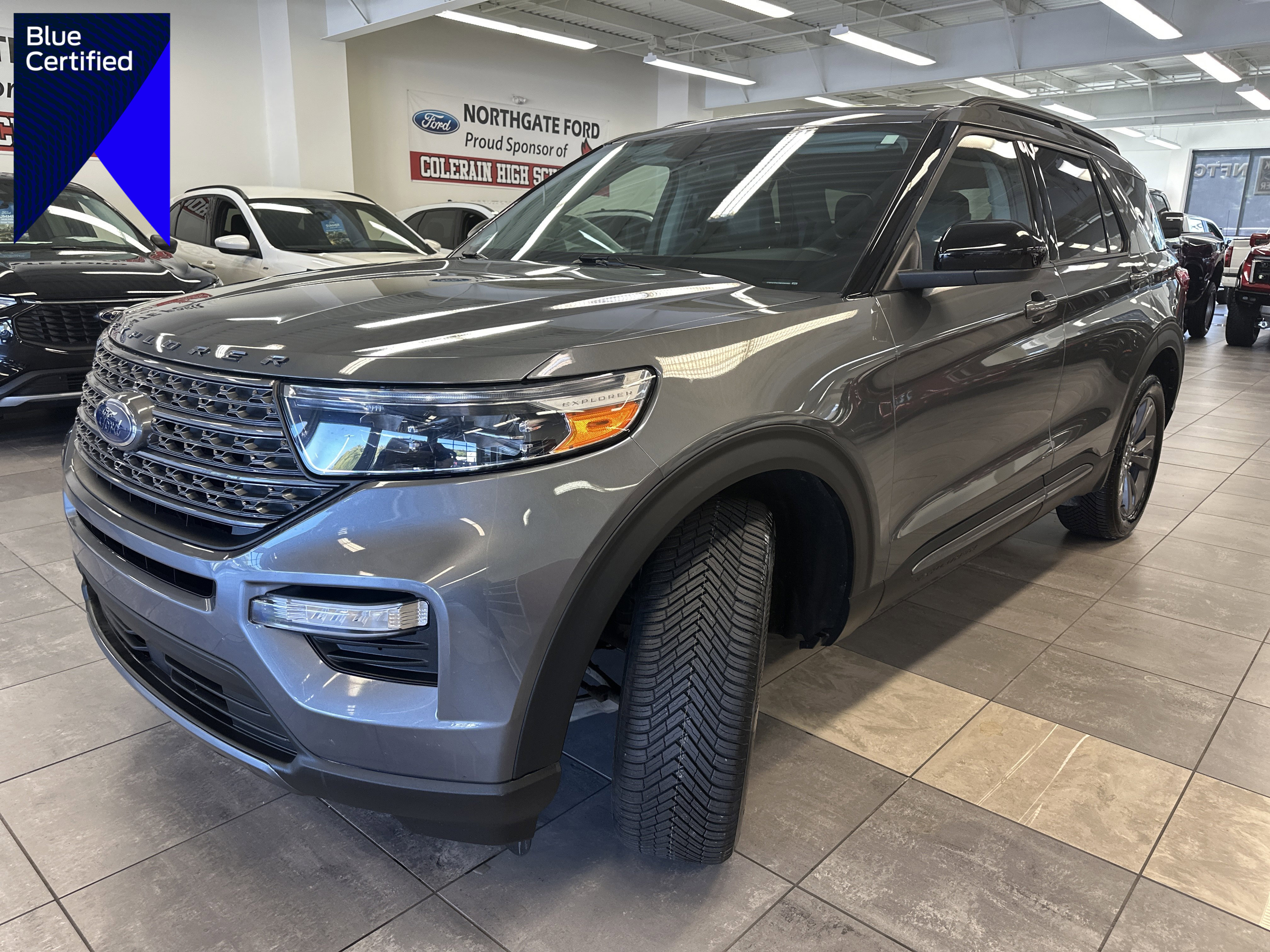 Certified 2022 Ford Explorer XLT w/ Equipment Group 202A image 1