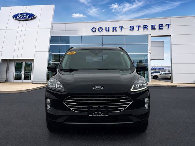Certified 2022 Ford Escape Titanium w/ Titanium Premium Package FWD image 2