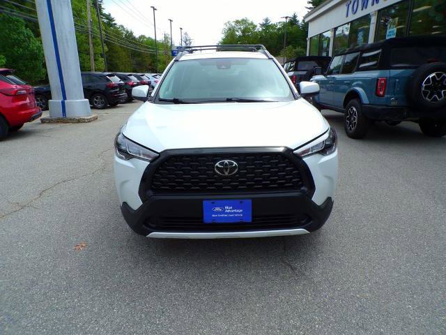 Used 2022 Toyota Corolla Cross LE AWD/4WD image 2
