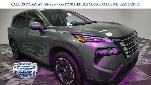 Used 2024 Nissan Rogue SV AWD/4WD image 2