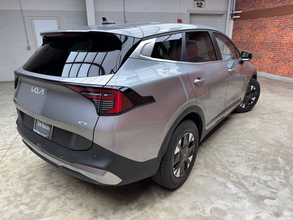 Used 2026 Kia Sportage LX FWD image 5