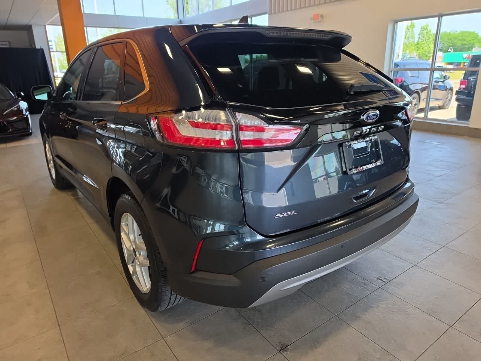 Certified 2022 Ford Edge SEL w/ Convenience Package AWD/4WD image 10