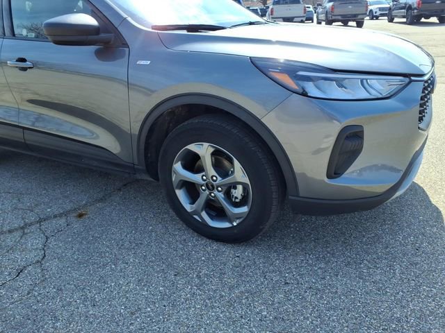 Certified 2025 Ford Escape ST-Line image 6