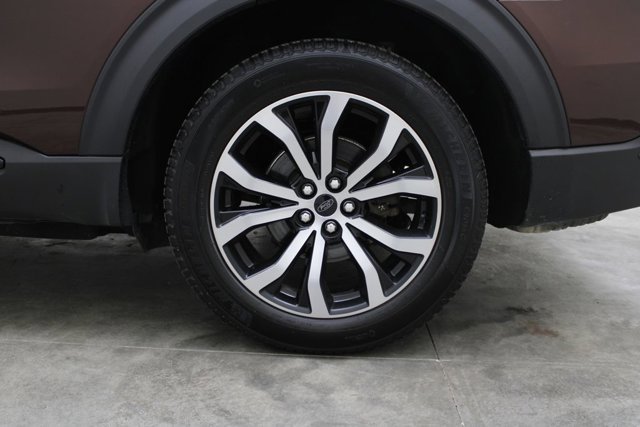 Certified 2020 Ford Explorer ST w/ Premium Technology Package AWD/4WD image 20