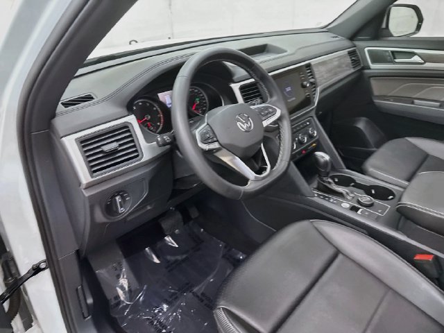 Used 2021 Volkswagen Atlas Cross Sport SE w/ Panoramic Sunroof Package AWD/4WD image 9