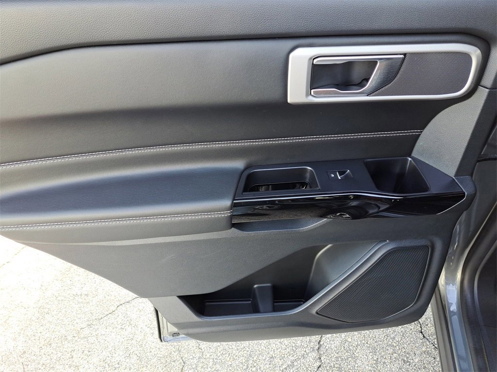 Certified 2022 Ford Explorer ST image 10