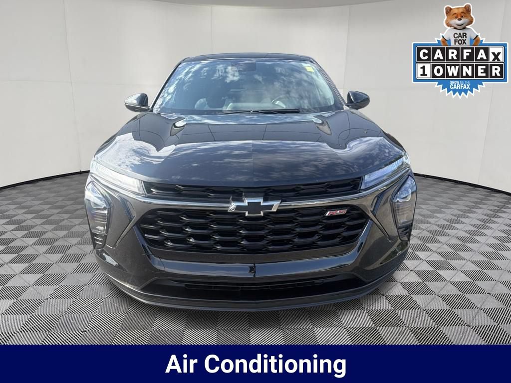 Used 2024 Chevrolet Trax RS FWD image 10